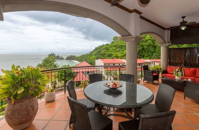 Spacious three-bedroom condo, gorgeous Pacific views, pool, white sand beach