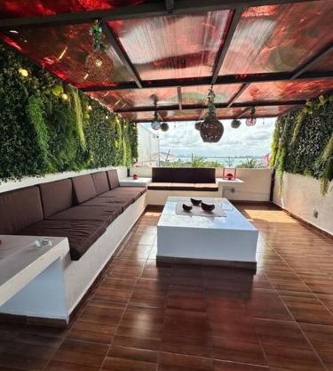 Spacious Two-Story Apartment in Hotel Zone Central Location, Just 5 Minutes from Nightlife and Tourist Hotspots