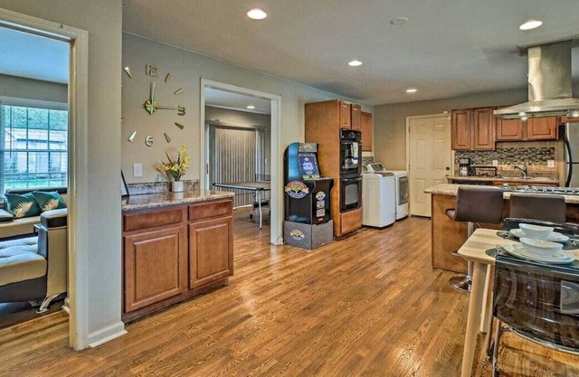 ⭐️⭐️ Spacious Urban Oasis, Minutes To Downtown ATL ⭐️⭐️