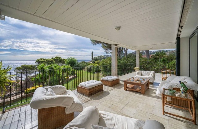 Spacious vacation villa