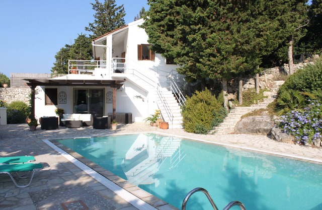 Spacious villa in extensive private grounds overlooking Ahai bay near Erimitis