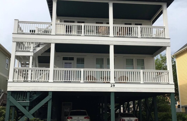 Spacious Wrightsville Beach House ~ The Perfect Family Getaway!