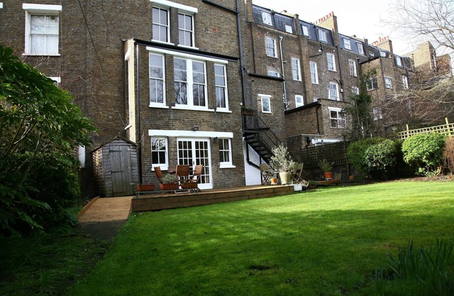 Special garden flat in a quiet Camden Town spot.