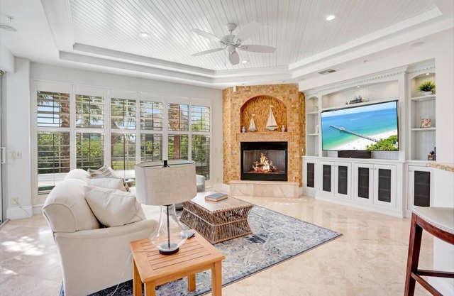 Spectacular 4-bedroom Beach House | Sleeps 10