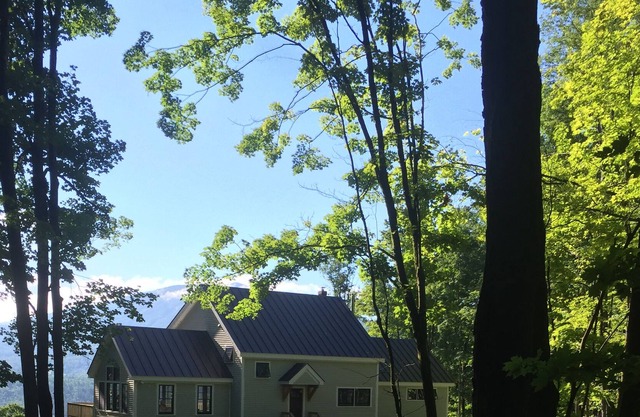 Spectacular Burke Mtn/Kingdom Trails Post and Beam