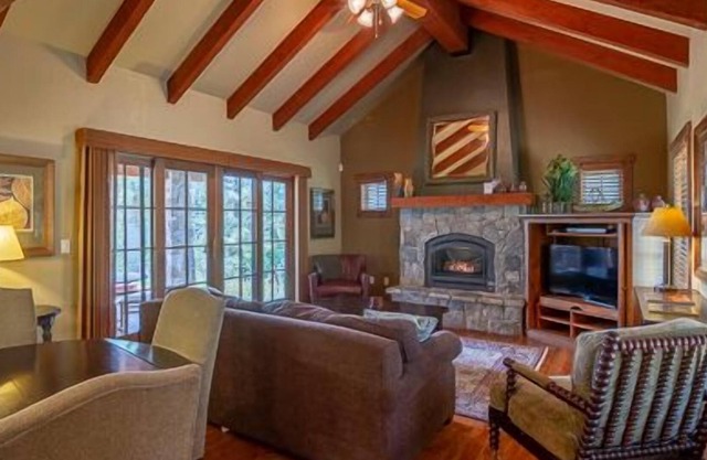 Spectacular Mountain Views | Private Patio / Hot Tub | Stone Fireplace