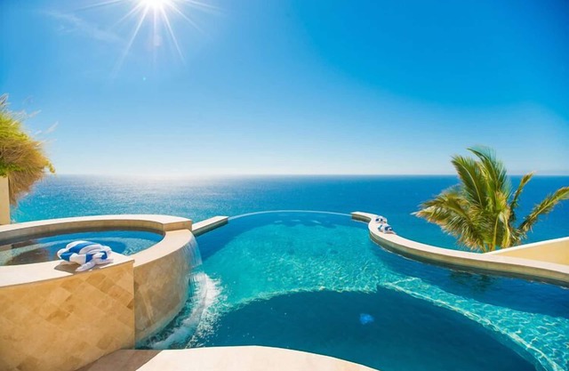 Spectacular Ocean Front 10 bedroom villa. Best house and staff in Cabo!