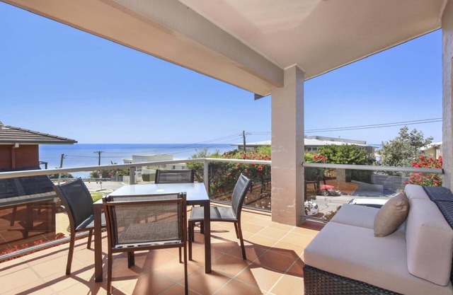 SPECTACULAR OCEAN SUNRISE | Accom Holidays