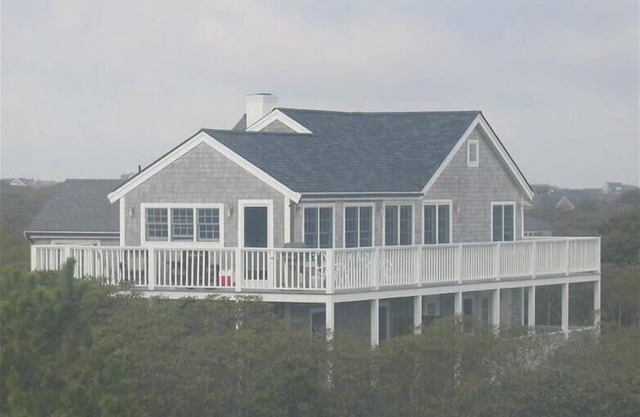 Spectacular Views, Private Beach In Nantucket