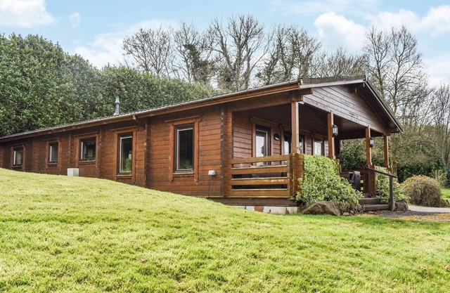 Spend time with loved ones at Heron Lodge, with picturesque views and wonderful accommodation, you w