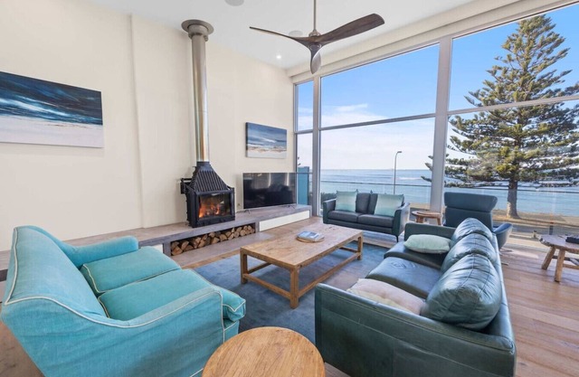 Spilsbury Vista, Beachfront, Amazing Views