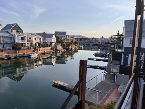 Spinnaker Quays Waterfront Villa