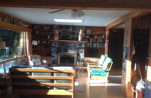 Spinneyloch. Unpretentious, Family Friendly, Classic 60's Cottage, On One Level