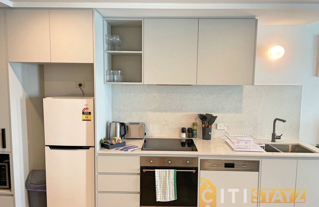 Splendid 2bd 1bth 1csp Apt - Superb CBD Location