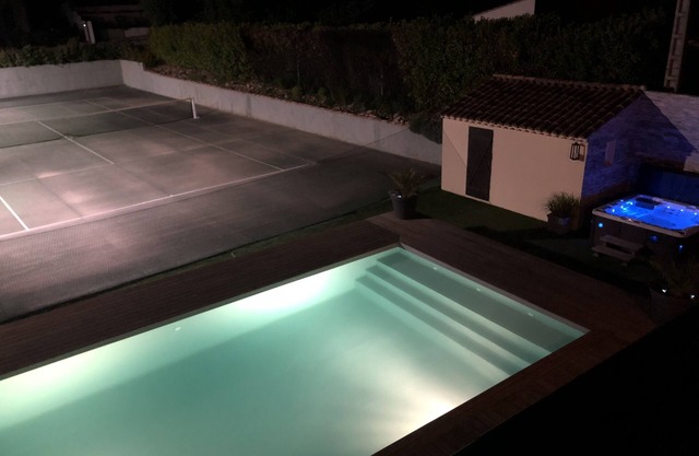 splendid Villa of 250 M2 With Private Pool/Tennis site: www. mas-jasmine. com