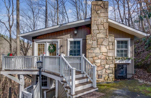 Spring Creek Cottage chalet