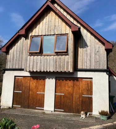 Springbank Apartment - Sleeps 4 - Pet Friendly
