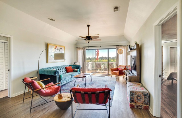 St Helena Island Retreat w/Deck: Walk to Beach