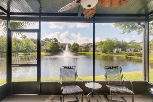 St Simons Island Haven Screened Porch, Pond View!