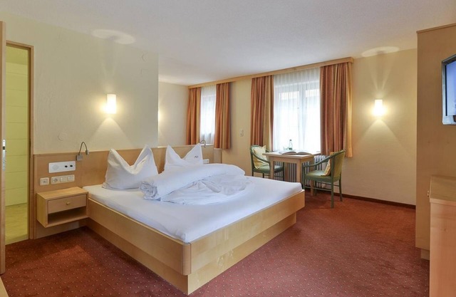 Standard family room - Berghotel Madlener