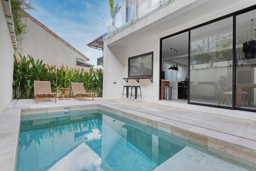 Stark villas - modern villa with roof top