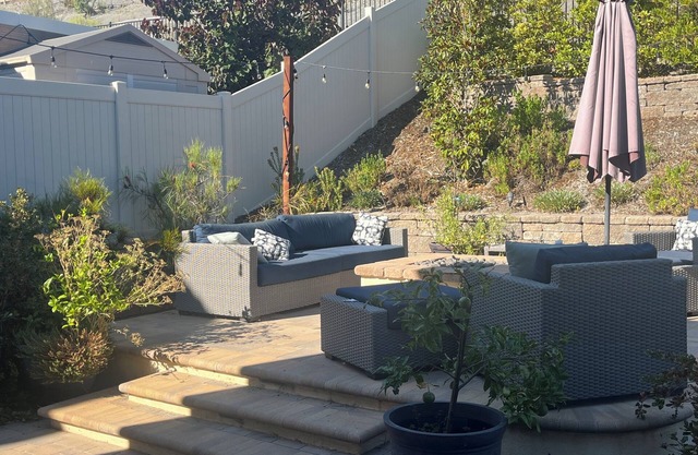 Starlight Serenity Haven- 4 Bed/3.5 bath in gorgeous Fallbrook with comm. pool