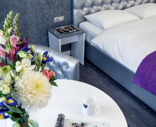 Status Apartments