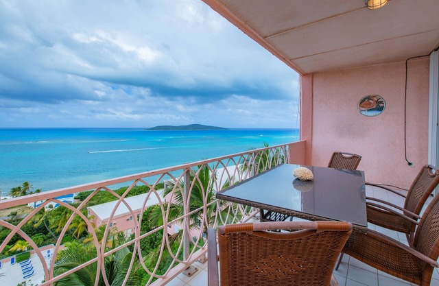 Stay at "Seaview Tranquility"- Buck Island Views + Balcony, Pool & Wi-Fi