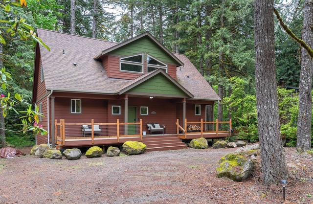 Stay before 9/14 get the 3RD night FREE!Hot tub,EVcharger, Creek,
