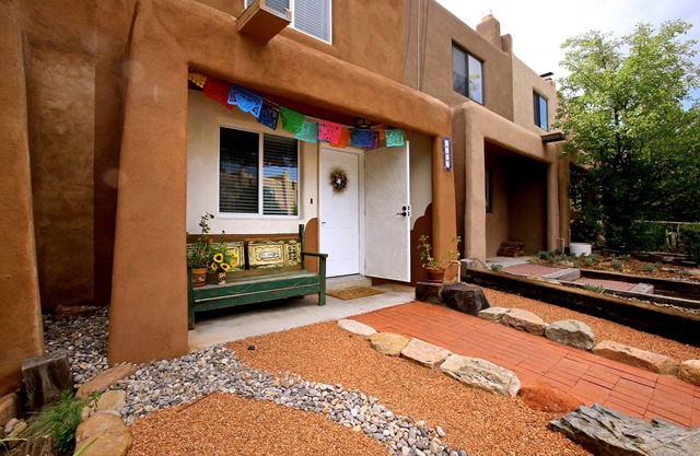 Stay in the Heart of Santa Fe