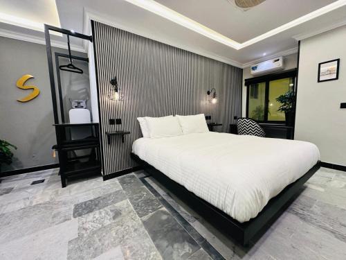 Stay Inn ApartHotel