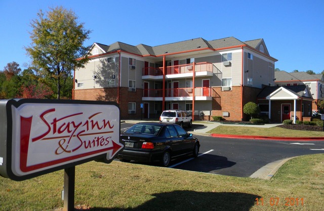 Stay Inn & Suites