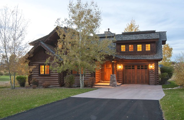 Steelhead Log Cabin in Teton Springs, Victor ID w/A/C, Targhee Forest Access