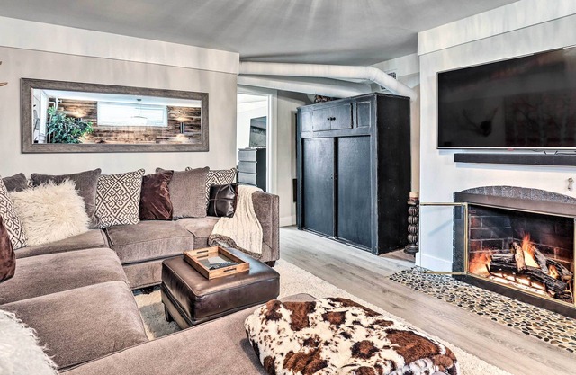 Stellar Home w/ Fireplace, 4 Mi to Downtown!