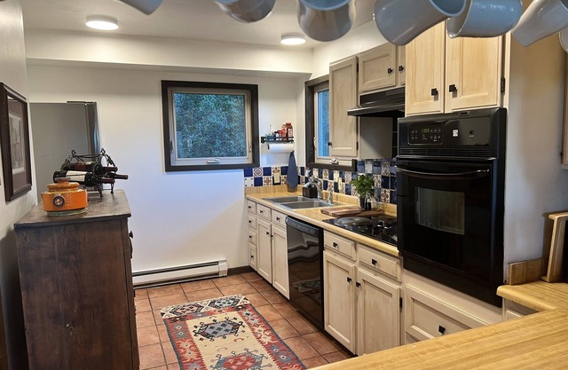 Steps from the slopes - Mountain retreat in Steamboat Springs!