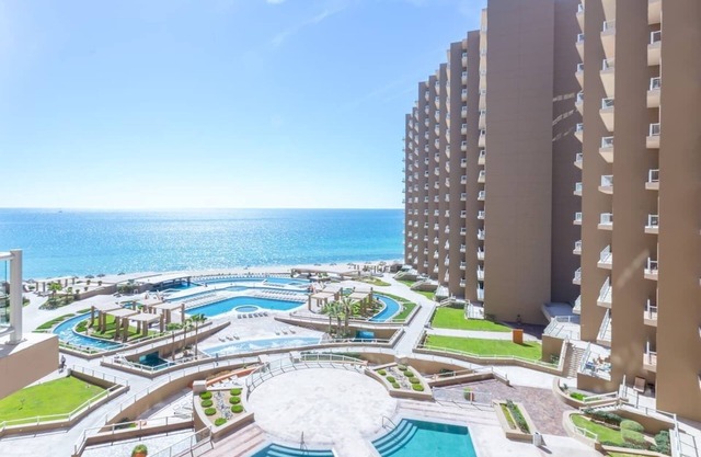 Steps from the Ocean, 5 star Las Palomas Golf & Spa Resort Rubi 305