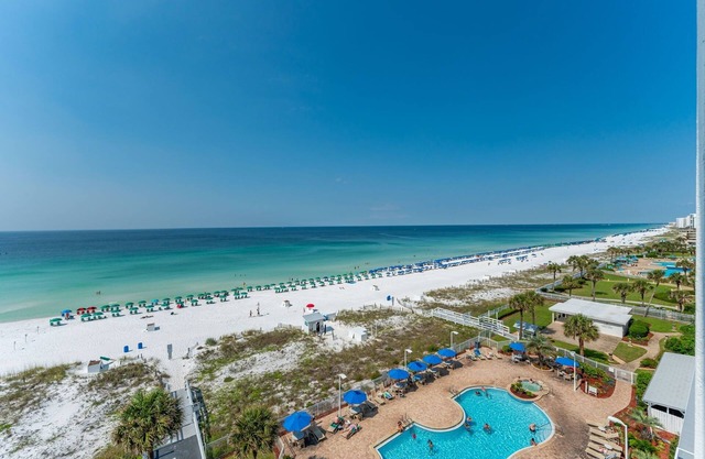 Sterling Sands 604 2 Bedroom Condo by RedAwning