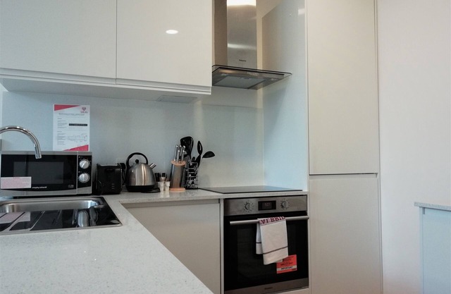 Still Life Chancery Lane Deluxe One Bedroom Apartment