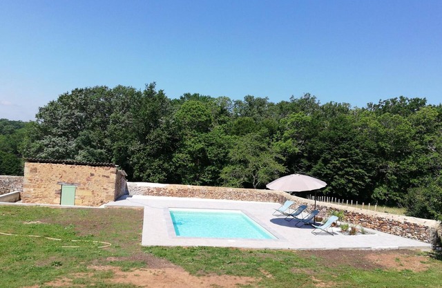 Stone House with Private Pool Near Belvès, Dordogne