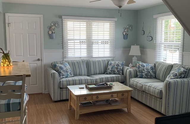 Stone Harbor Beauty, 2 blks to beach