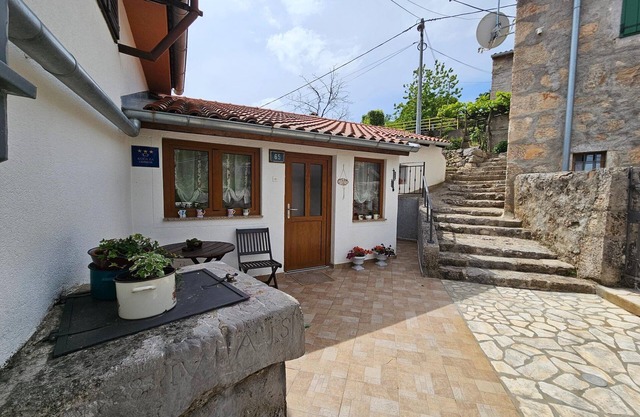 Stone House in Dobrec with Sea View & Jacuzzi