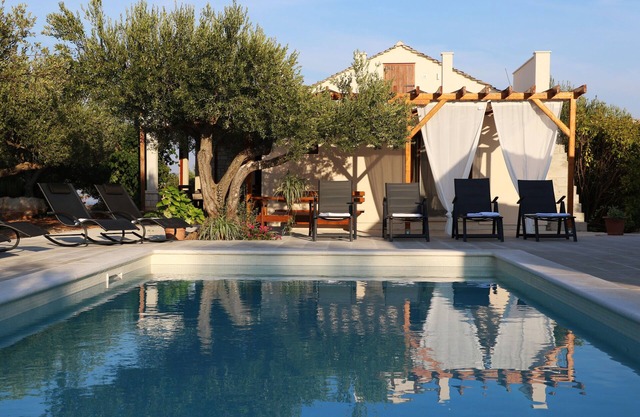 Stone Villa Olea-Three Bedroom Villa with Pool