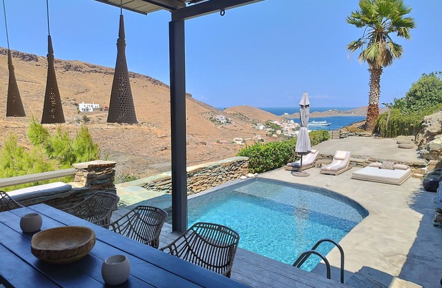 Stone villa with private pool Sea ant Mountain View.Alone ant next to everything