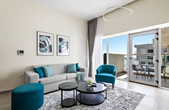 StoneTree - Azizi Shaista 1 BR - Stylish Apartment