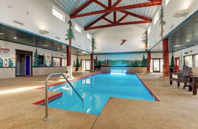 Stoney Creek Columbia, Deluxe 2 Double w/Free Hot Breakfast | 3 Units