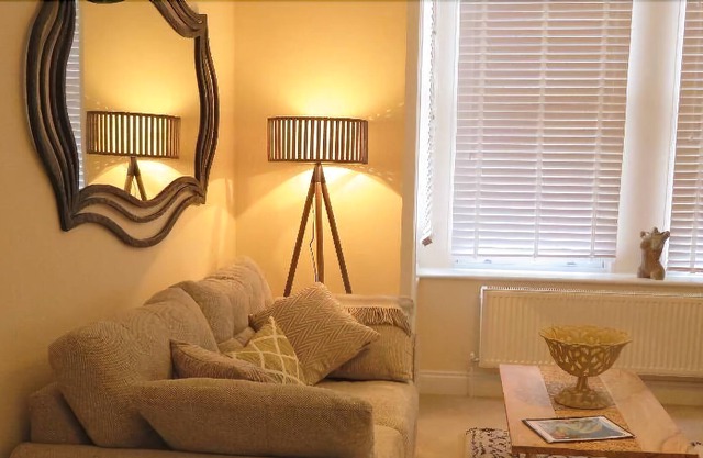Stracey Road Apartment