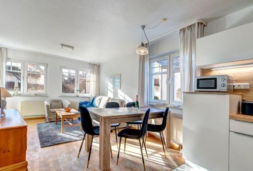 Strandnähe! Moderne Ferienwohnung für 6 Personen