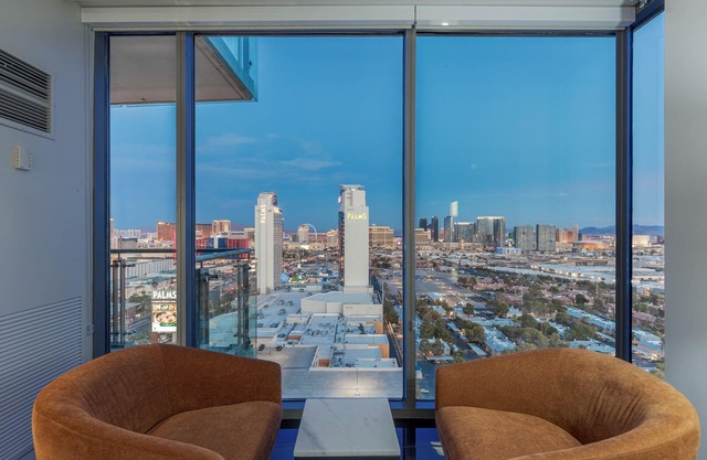 StripViewSuites at Palms Place