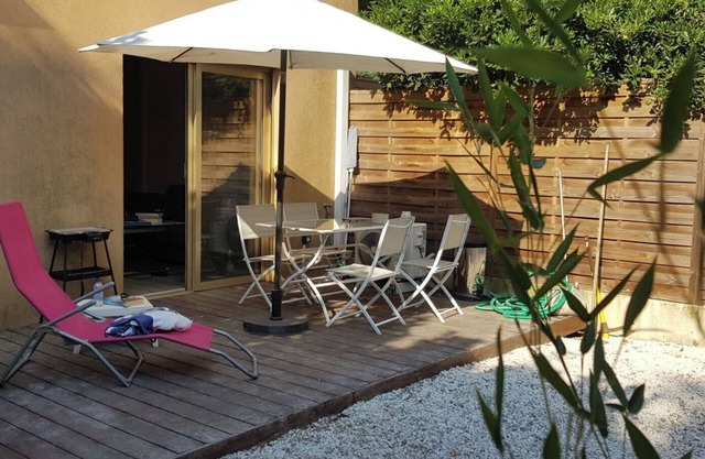 Studio 2/3 pers with garden.