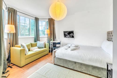 Studio, 30min Wembley Stadium & Central London, Coldplay, Lady Gaga, Parking, lovely toiletries